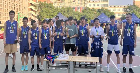 0ea84417818de1b3295b6a72382bb285